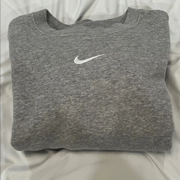 Nike Heather Gray Cropped Sweatshirt - Picture 6 of 6